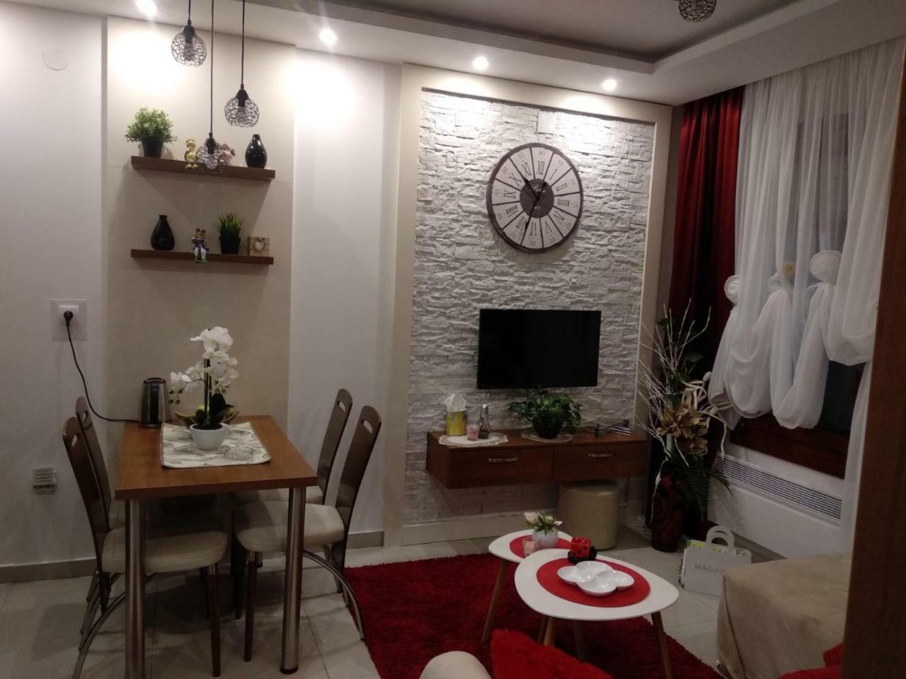Vesna Apartman Vrnjačka Banja エクステリア 写真